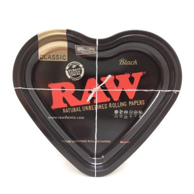 Bandeja de metal , forma de corazón RAW. Green Weed Perú.